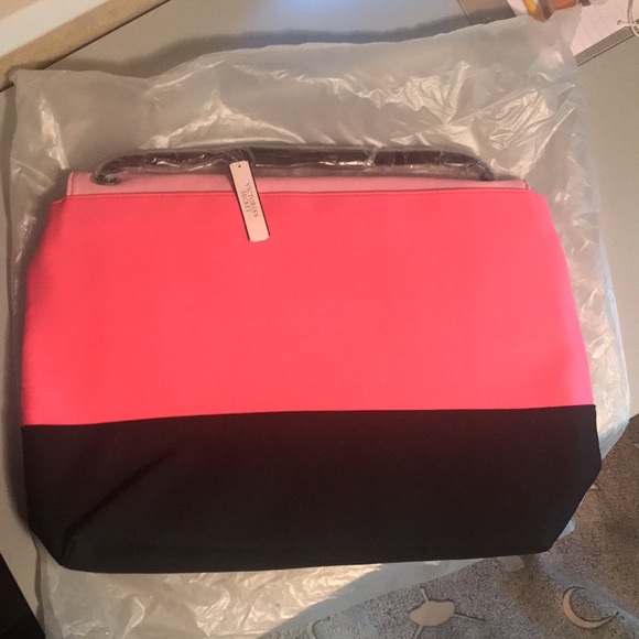 NWT VICTORIA'S SECRET PINK BLACK BEACH COOLER BAG TOTE SHOULDER LUNCH PICNIC - Picture 3 of 7